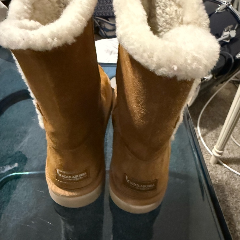 Ugg Koolaburra Boots Size 8